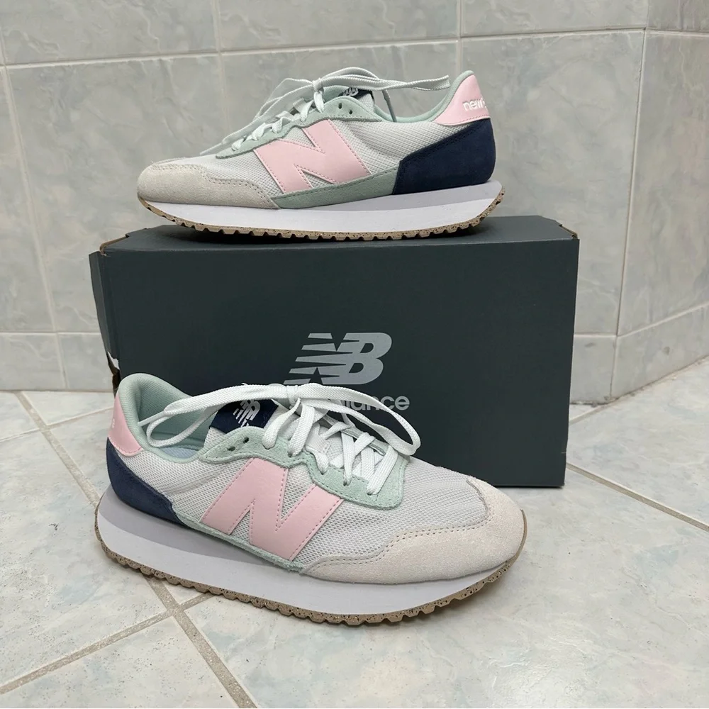 NWT New Balance® 237 Women's Gray Pink Sneakers Size 9